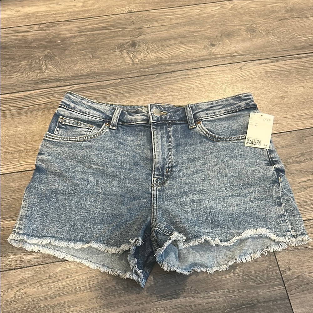 H&M Jean Short, Size 10. NWT